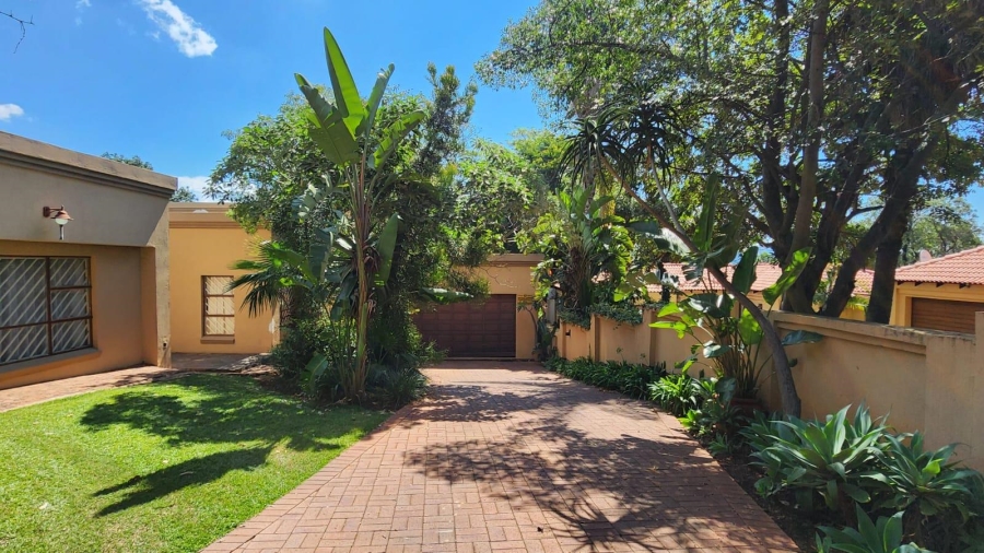 To Let 4 Bedroom Property for Rent in Cashan North West